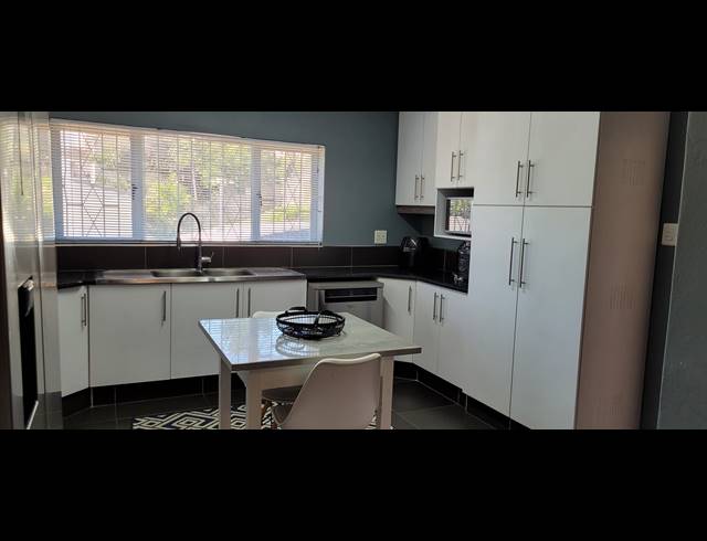 7 BEDROOM HOUSE SOLD IN SILVERGLEN